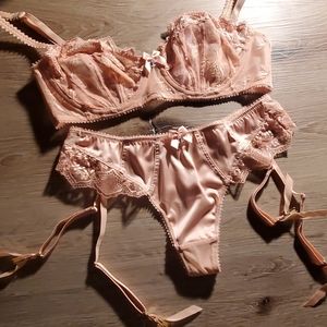Savage X Fenty bra and thong set